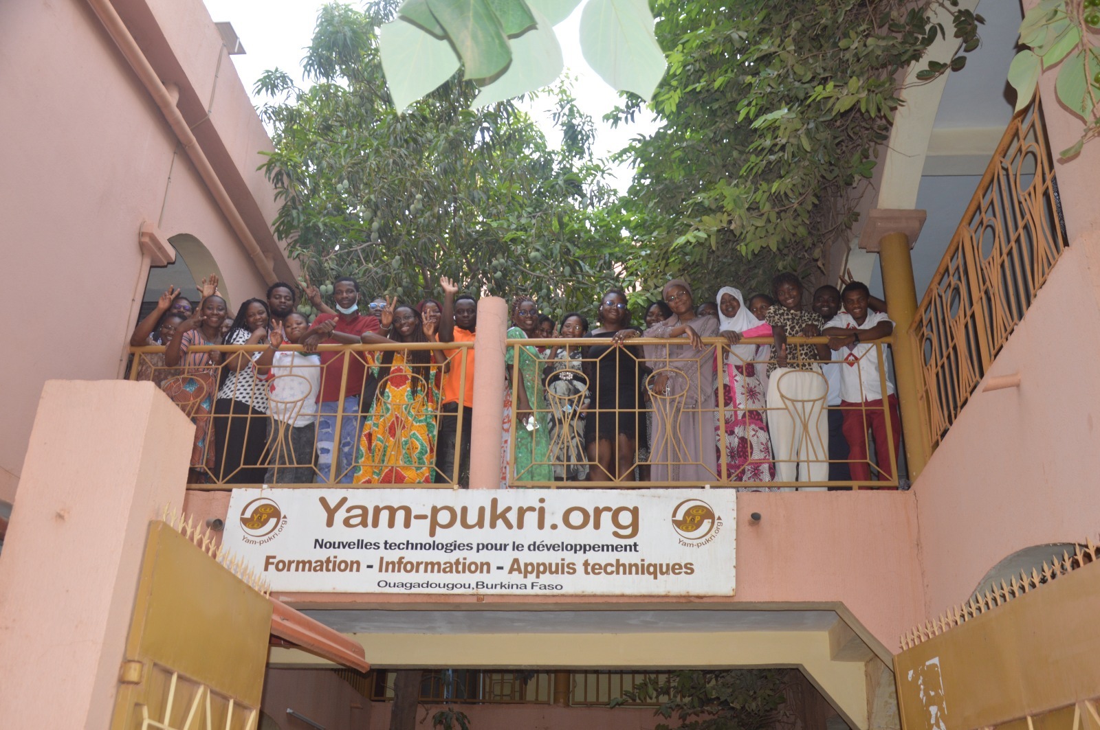 Clôture de la formation en Community Management : une nouvelle génération de talents digitaux formée à Yam Pukri.
